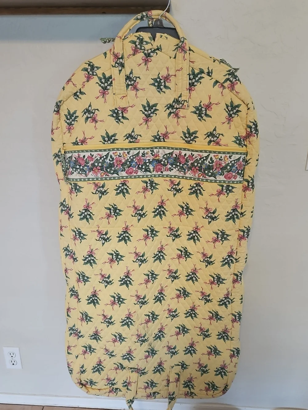Vintage Vera Bradley Hope Yellow Lillies Floral Trim Garment Bag